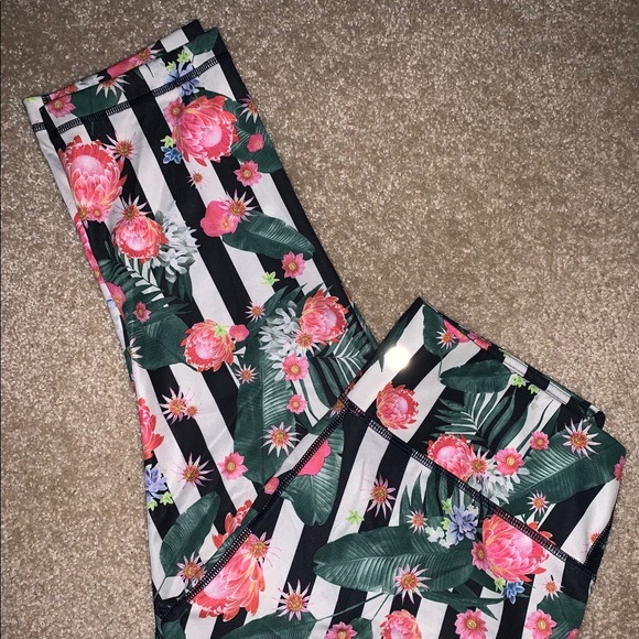 Lululemon Leggings - Picture 5 of 5